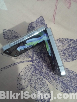 Samsung z flip 4